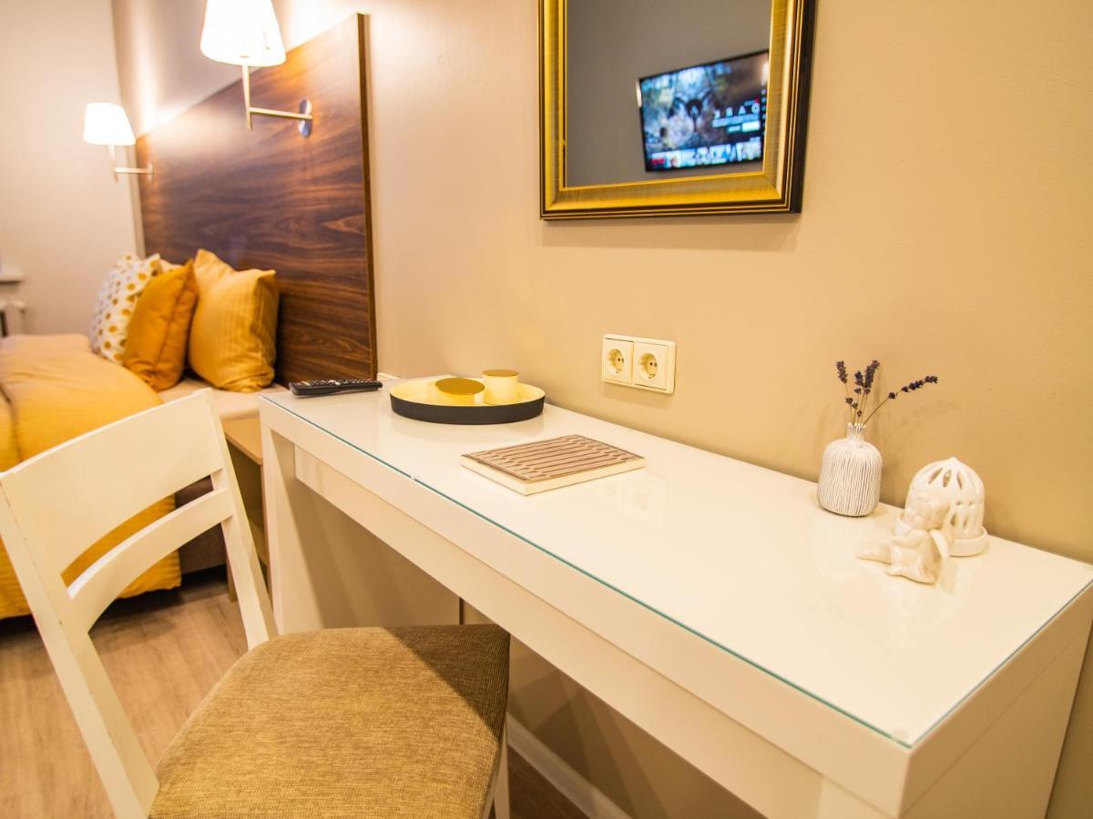 Allure Rooms & Coffee Riga Exterior photo