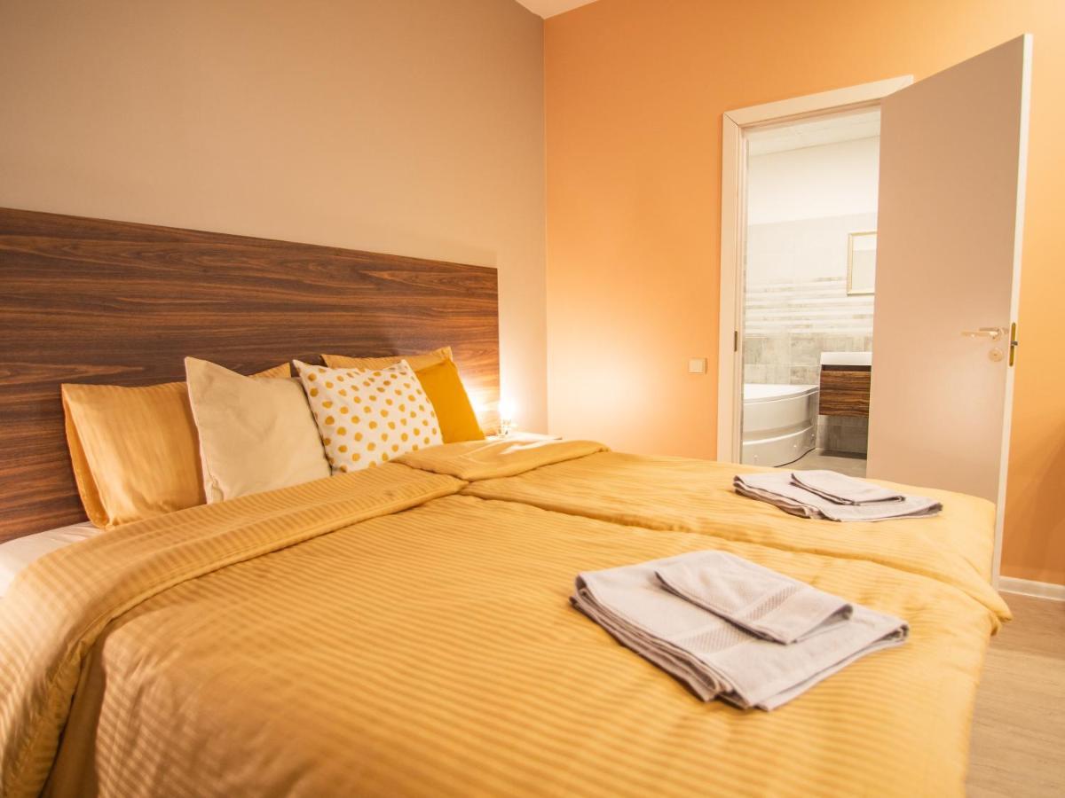 Allure Rooms & Coffee Riga Exterior photo